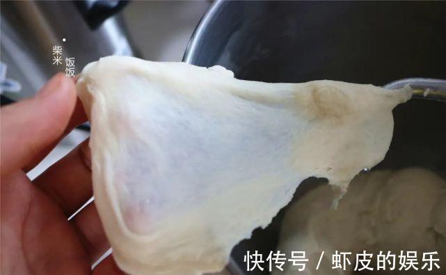 做法最简单的面包,只需普通食材,柔软香甜,适合在家做