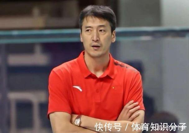 新帅|女排新帅再传线索!郎平回美国,可能人选均未报名,人选呼之欲出
