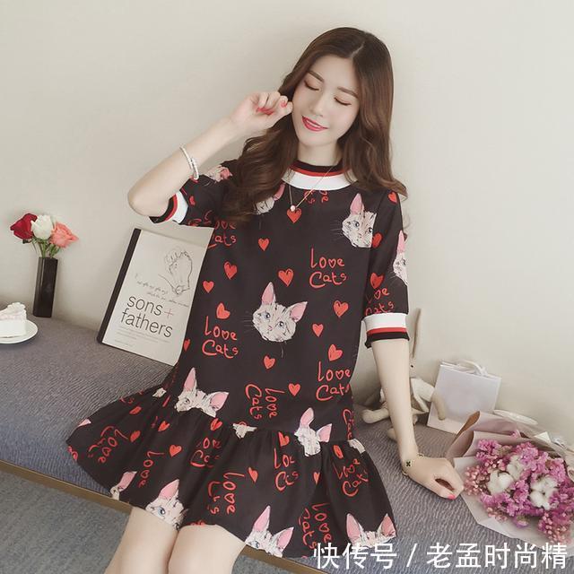 钩花|今年一款浓浓法式风情的连衣裙,很优雅的既视感