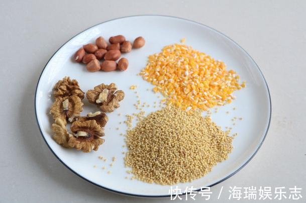 早餐热饮别总牛奶豆浆，4种杂粮一起打，营养充足精力充沛