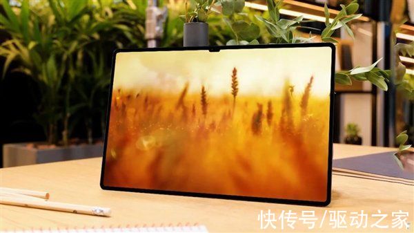 刘海屏|安卓板皇！曝三星Galaxy Tab S8 Ultra比iPad Pro更便宜：骁龙8加持