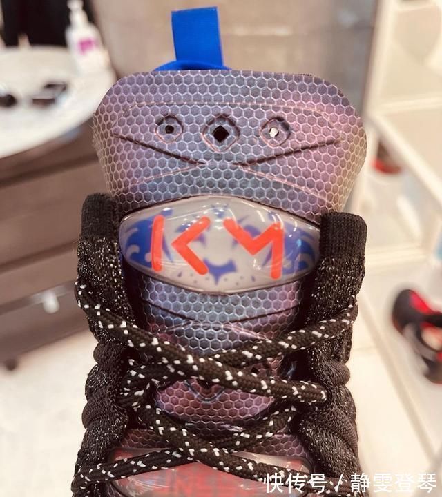 联名 未来之星的牌面!全新联名LeBron 18实物图释出