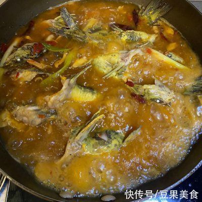 红烧戈鱼粉丝好吃下饭的小秘诀,快快学起来