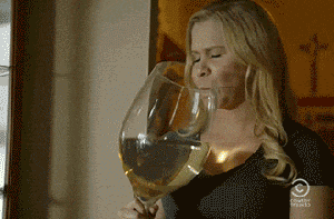 |搞笑GIF趣图:看漂亮小姐姐在线给大家跳舞,大家都很支持