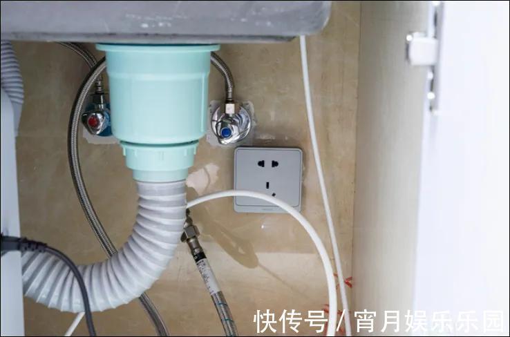 电视柜|漏装一个悔三年?新家装修,这几个地方必须留插座!