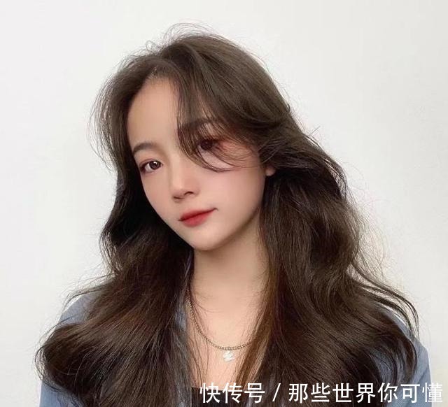 打理 今天给大家分享20款烫发免打理的发型!