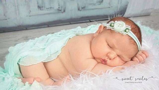 新生儿|孕妇以为自己怀了双胞胎，剖腹产下宝宝后，宝妈太意外