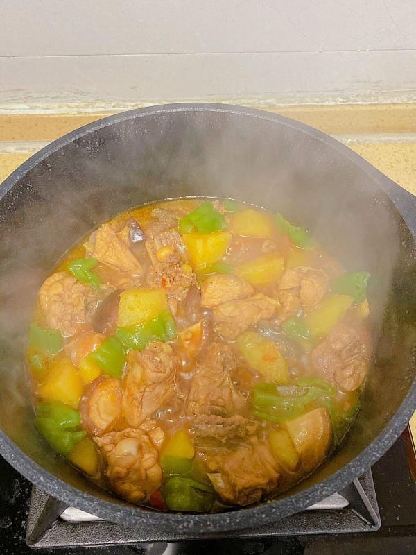 这么好吃的黄焖鸡做法，现在知道还不晚！