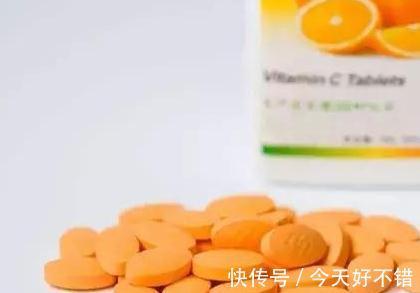 植物生长慢,将3种小东西兑水浇,茎秆粗壮,枝叶疯长不停