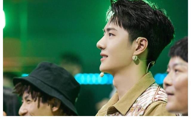 尼尔森|街舞进入半决赛,王一博手握的两张王牌,早已看透了结局