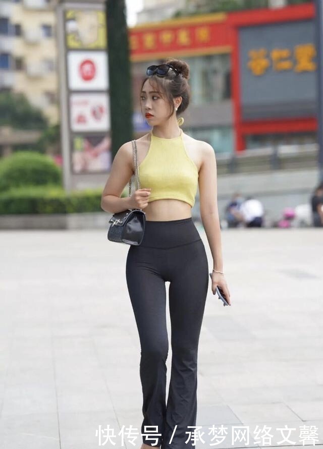 修身|“塞衣角”太土了?你没有领悟到精髓,这样搭时髦又修身!