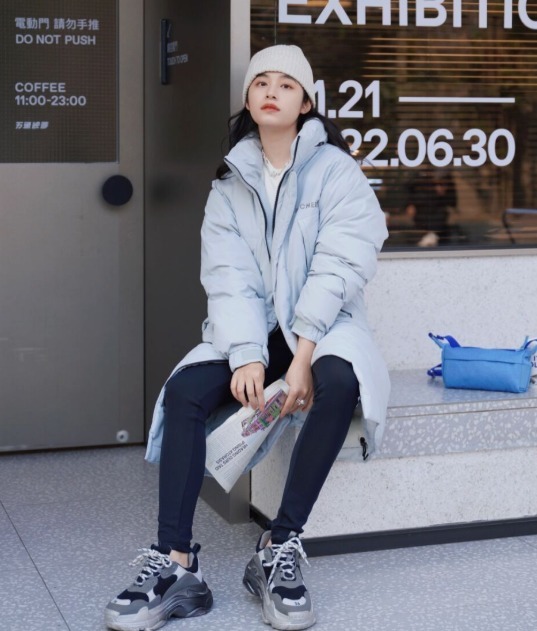 半身裙 羽绒服怎么穿更好看?看看这几个穿搭技巧,让你轻松美出新高度