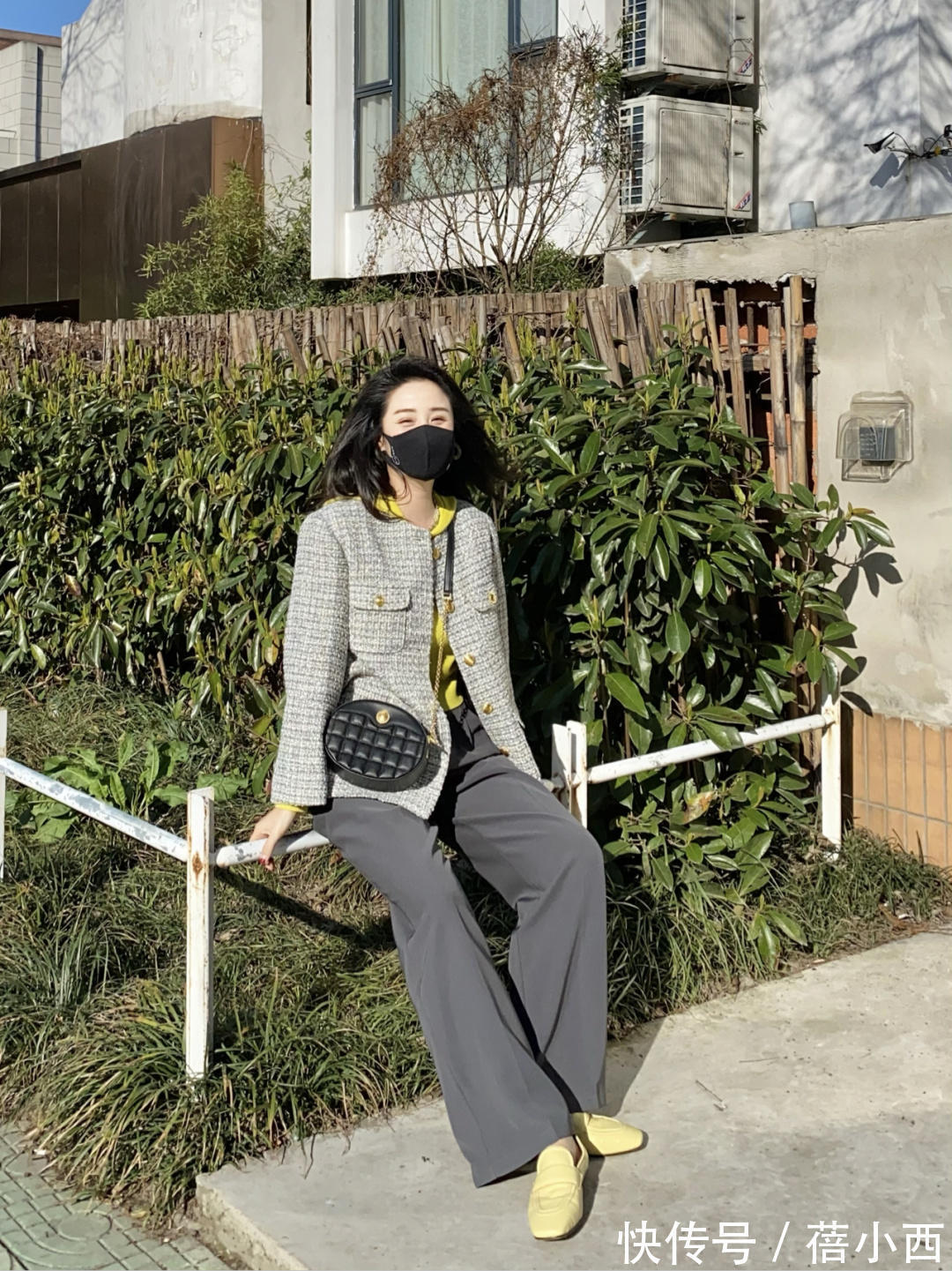 版型|紧身裤不再流行,秋季流行“宽松裤”,搭配针织衫、衬衫都很高级