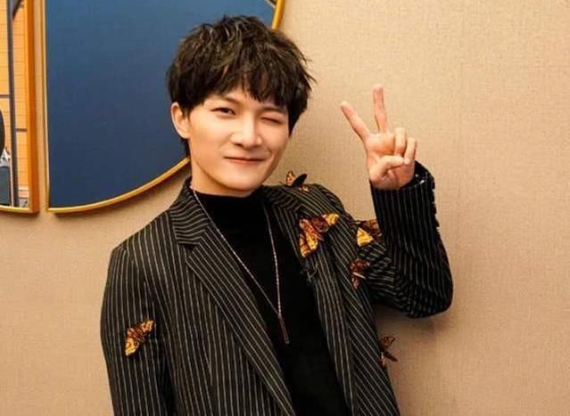 那英|周深談“裸辭”上熱搜：被霸凌，被那英淘汰的他，現(xiàn)狀打臉無(wú)數(shù)人