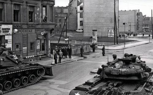 专家|苏联撤走前,专家拿出自己的笔记本:就20分钟,能记多少就记多少