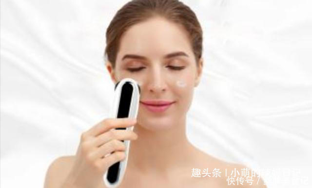 洗脸后，直接用手拍打爽肤水？怪不得皮肤差！这样做才是正确的