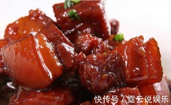 炒糖色,到底用油炒还是用水炒,大部分人都错了,难怪红烧肉发苦