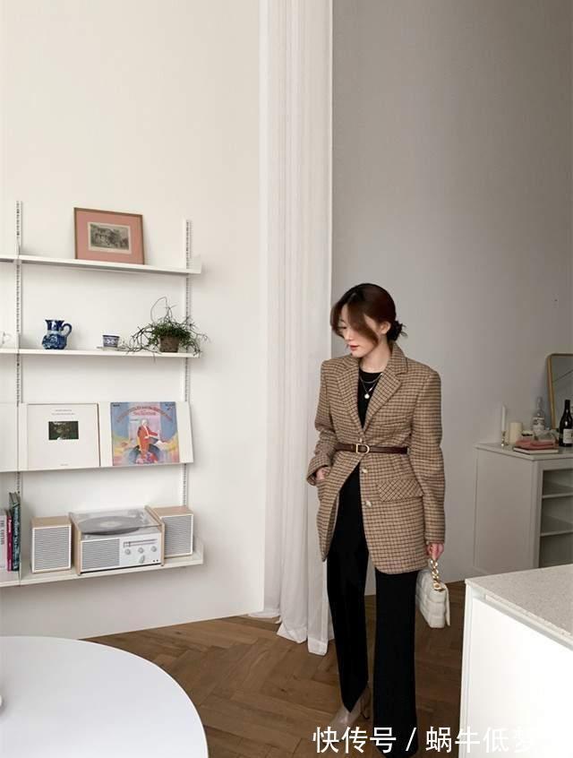 裤子 收起你的裙子吧!今年流行穿“九分裤+短靴”,保暖舒适还时髦