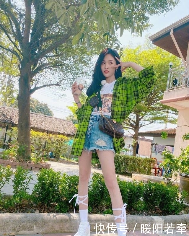 肤色|最容易显黑的4种颜色，黄皮女孩千万别穿，显老又廉价，让人笑话