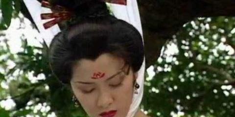 朱允炆|皇帝对爱妃说了十八个字，没有一个杀字，妃子听完回去就自尽了！