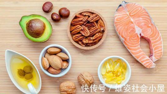 不良习惯|最简单的长寿“秘方”：中老年牢记4大坚持，就能和长寿做朋友