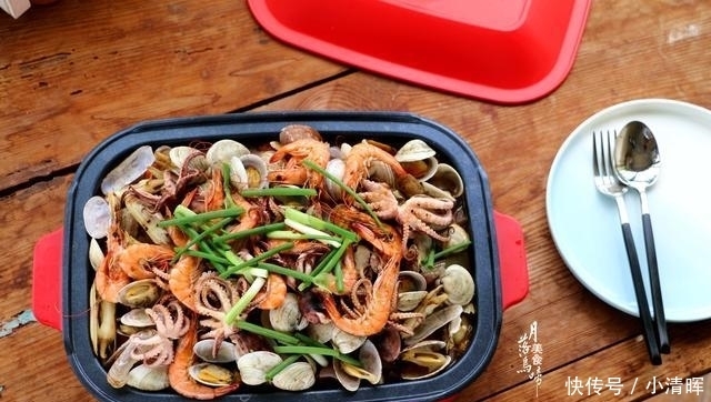 划算|外面卖198的海鲜焖锅,自己做成本只要68元,太划算了,还简单