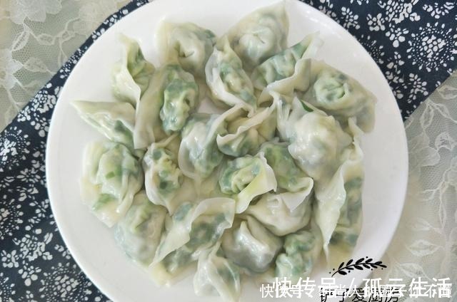 韭菜饺子|做韭菜馅饺子时,容易出汤又烂皮,教你1招,饺子不破皮更好吃
