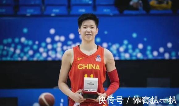 中国女篮|三分21中11,罚球21中18,MVP!中国女版克莱太猛,男篮惭愧吗