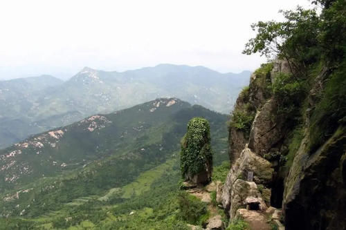 湖北有处山脉景区走红，地处三县交界，被誉为鄂东“小泰山”