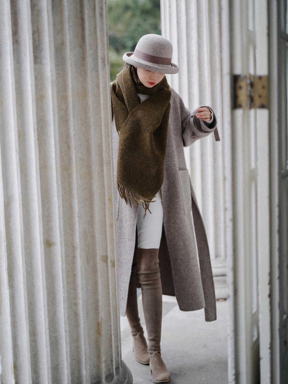 膝盖|初冬的正确打开方式,大衣+靴子才是王炸组合,简直太保暖