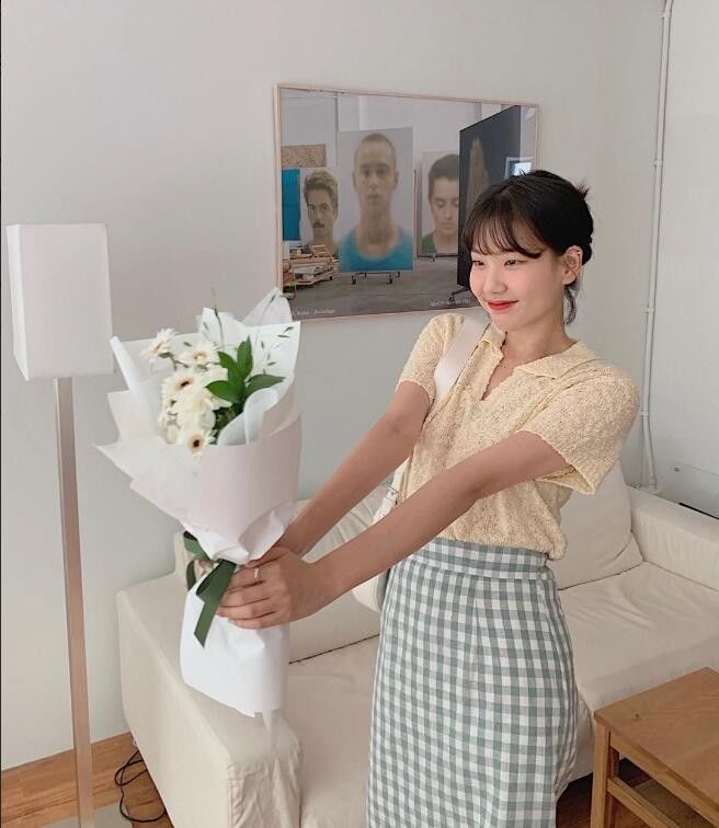 娃娃裙|走活力少女路线的ins博主 穿搭格外偏爱浅色和亮色系