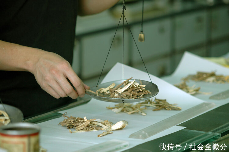  补肾|吃六味地黄丸到底有何功效中医嘱咐用对是宝，用错是害药