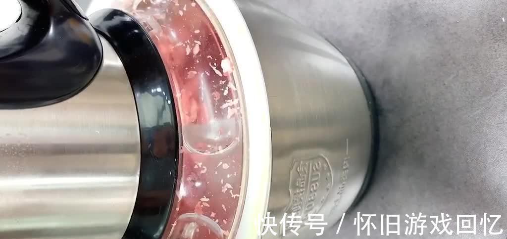 厨师教你调肉馅，汤鲜味美鲜嫩多汁，包子饺子都能用