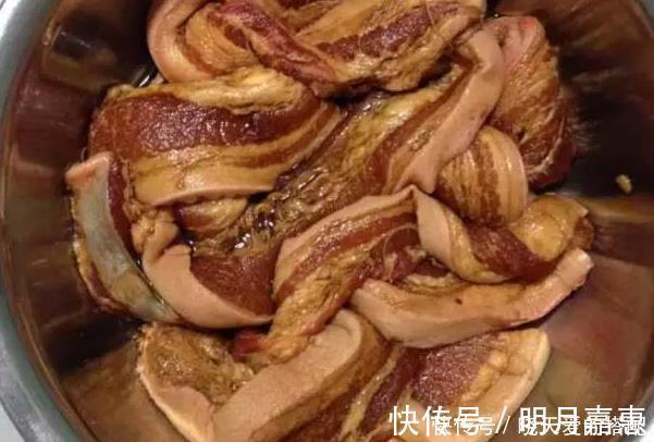 好吃|腌腊肉,学会这“1涂2腌”,腊肉腊味十足,咸香好吃,不发霉