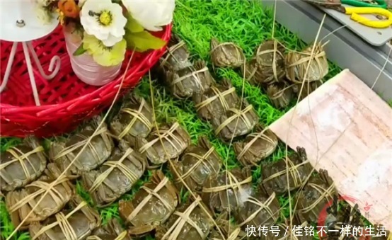 知识|才发现,原来螃蟹身上有两处“小机关”,一捏就知肥瘦,涨知识了