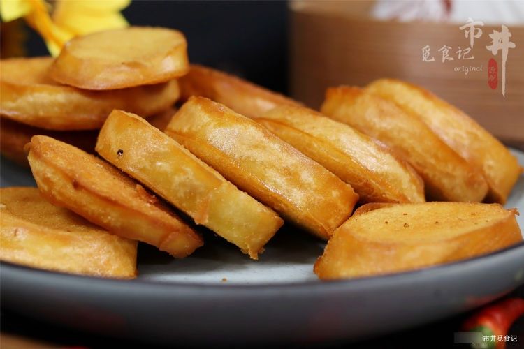 炸馒头片，别下锅就炸，不酥脆，教你正确做法，金黄酥香，不回软