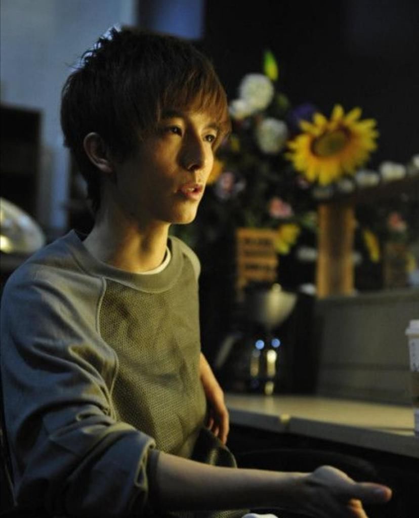 于正盗版,郭敬明抄袭,难道成功的背后都是抄袭出来的吗?