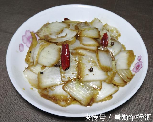 厨友们|家常醋溜白菜怎么做最好吃?掌握这三个窍门,脆嫩鲜香,美味下饭