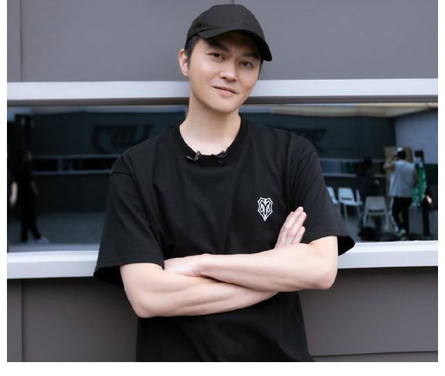 林晓峰|《披荆斩棘的哥哥》张智霖成功出圈，活粉榜超10w，冠军热门人选