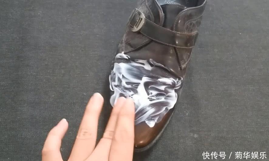 折痕|皮鞋前端容易有折痕,只需涂点这个,折痕一晚上就消失,简单实用