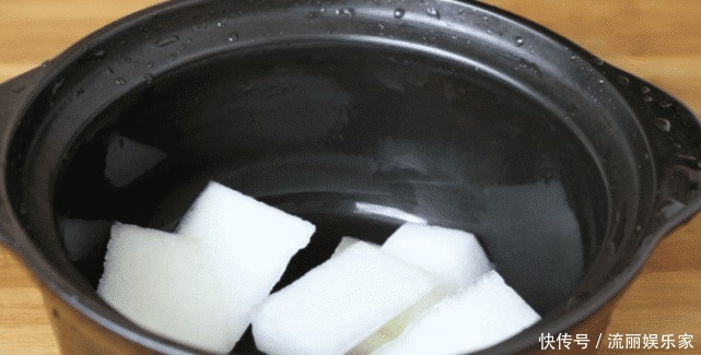 如此做出来的冬瓜,营养非常丰富汤鲜味美,小朋友都喜欢吃