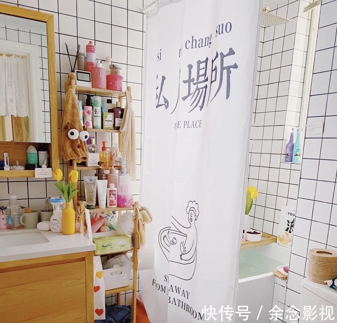 玄关|她家89㎡,空间精打细算,木头白墙,场面极度舒适,太棒了