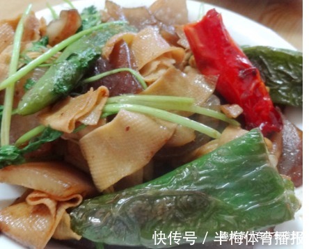 青椒|促进骨骼生长强壮身体,富含蛋白质好吃又营养,隔天做给孩子吃