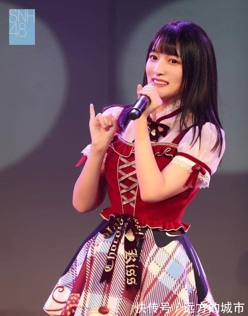 SNH48前成員馮曉菲,汪佳翎退團后宣布出柜,相約考研成功上岸