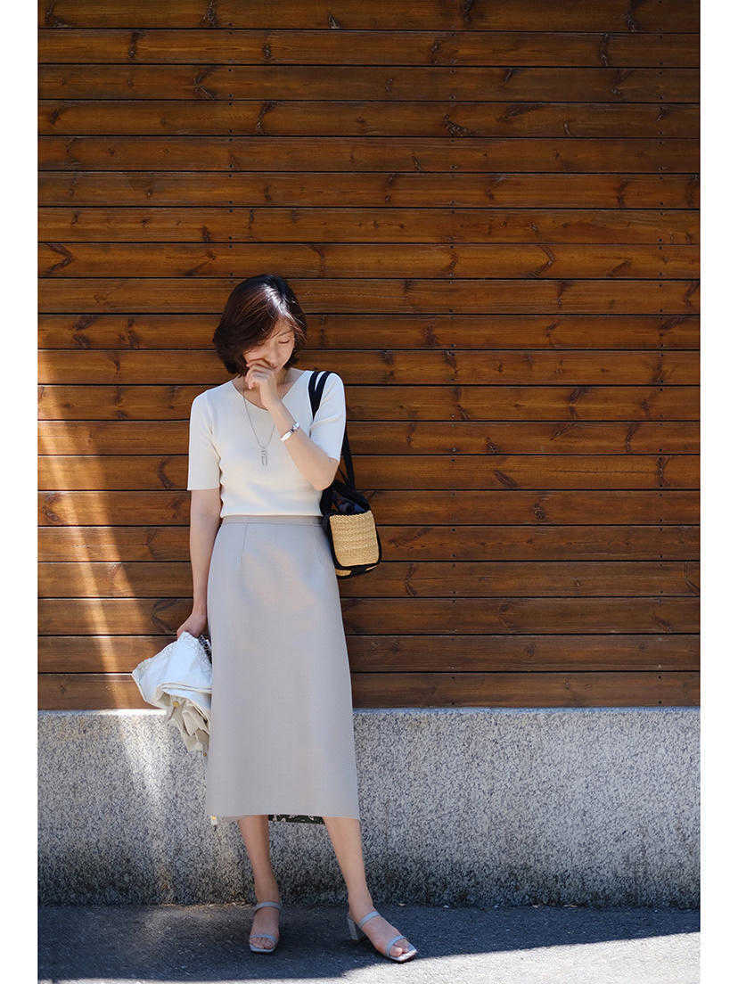 级别|堪称教科书级别的搭配，减龄又气质，40+的最佳搭配了