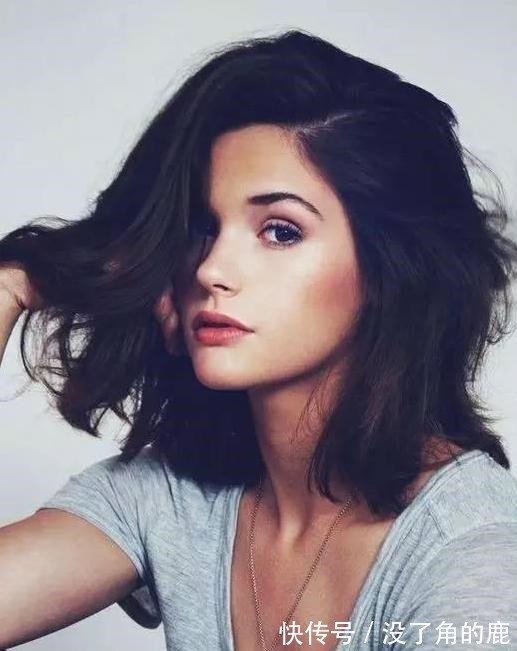 下庭 显年轻的发型都有这些共性,中年女性靠这3点选发型很减龄!