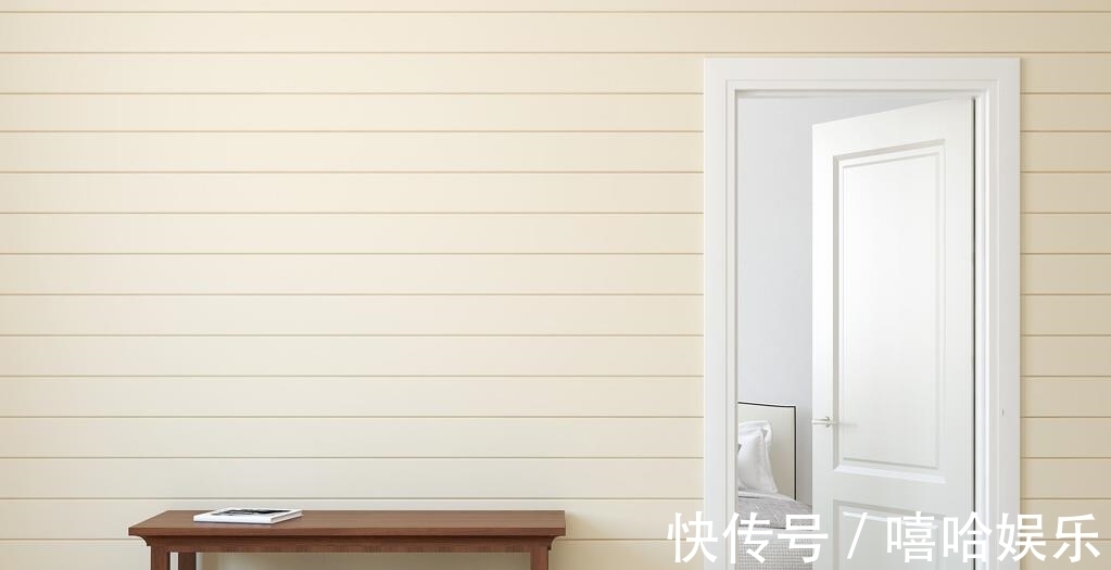 空心板|装修选择卧室门,实木门和金属门别乱选,选错了很不好用