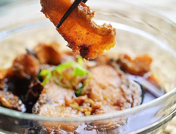 鱼肉这做法最简单,我家隔三差五就吃,不腥还特香,一上桌就吃光