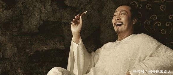 白居易|听闻白居易去世,皇帝都为他写诗,其中两字引发轩然大波