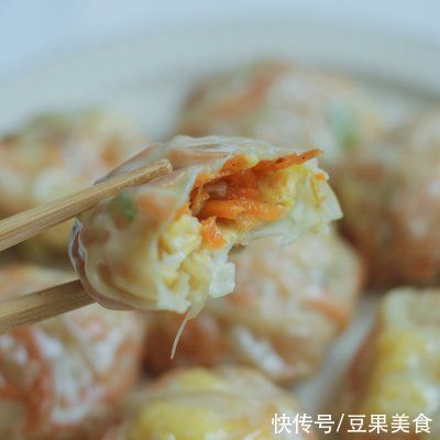 胡萝卜丝|想要滋补养颜补气血，一定要喝一碗蒸菜减脂团子